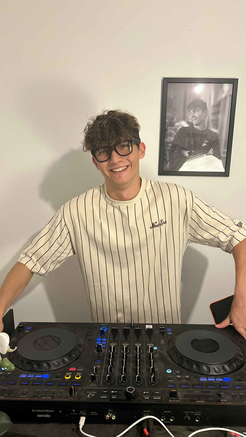 Set DJ / Booking AKUOL